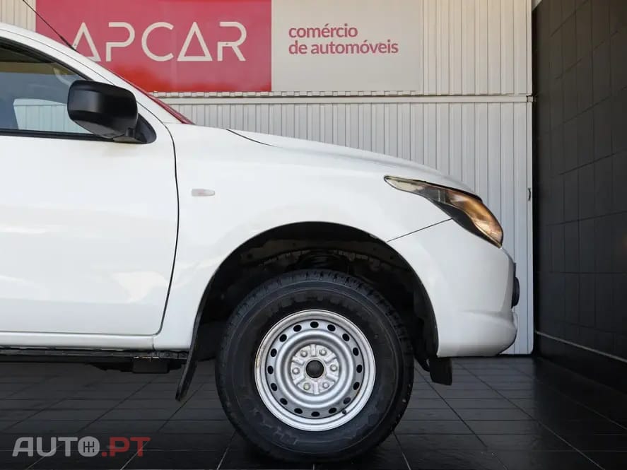 Mitsubishi L200 2.4 DI-D CD Invite 4WD