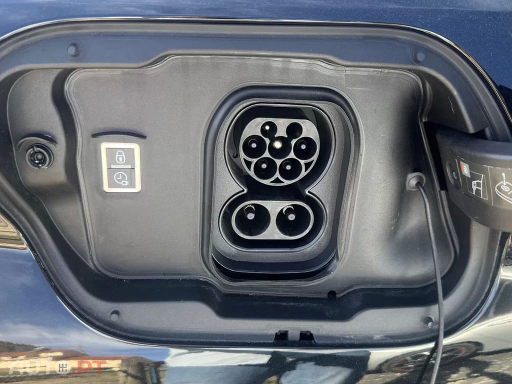 Peugeot E-308 54 kWh E-Style