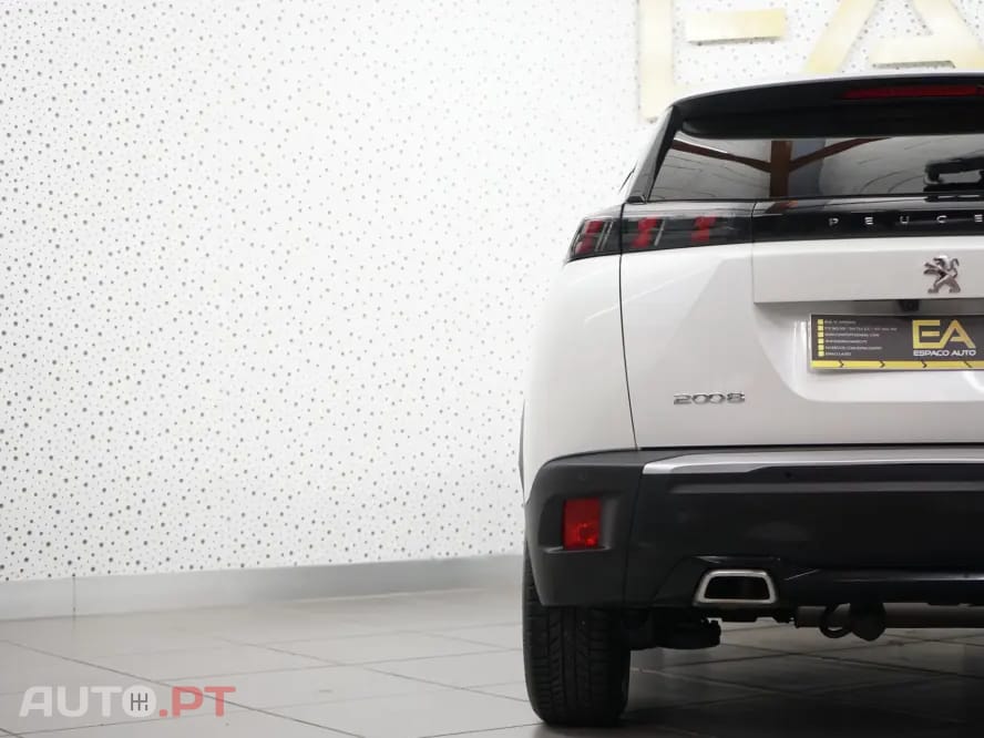 Peugeot 2008 1.2 PureTech Allure Pack EAT8