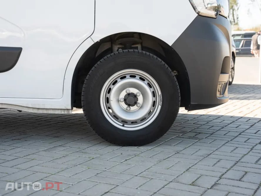 Renault Master 2.3 dCi L3 3.5T CD Cx.Metalica Basc.Traseira Extra
