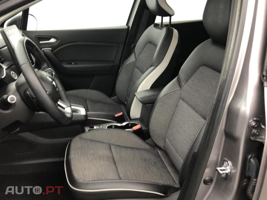 Renault Captur 1.5 dCi Intens EDC
