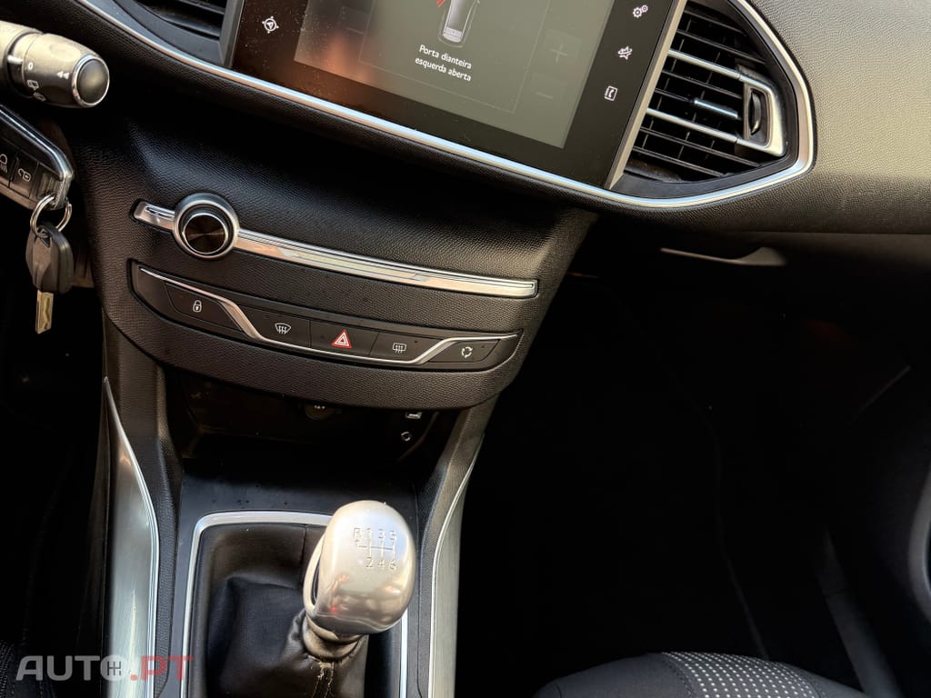 Peugeot 308 SW 1.6 BlueHDi Allure J17