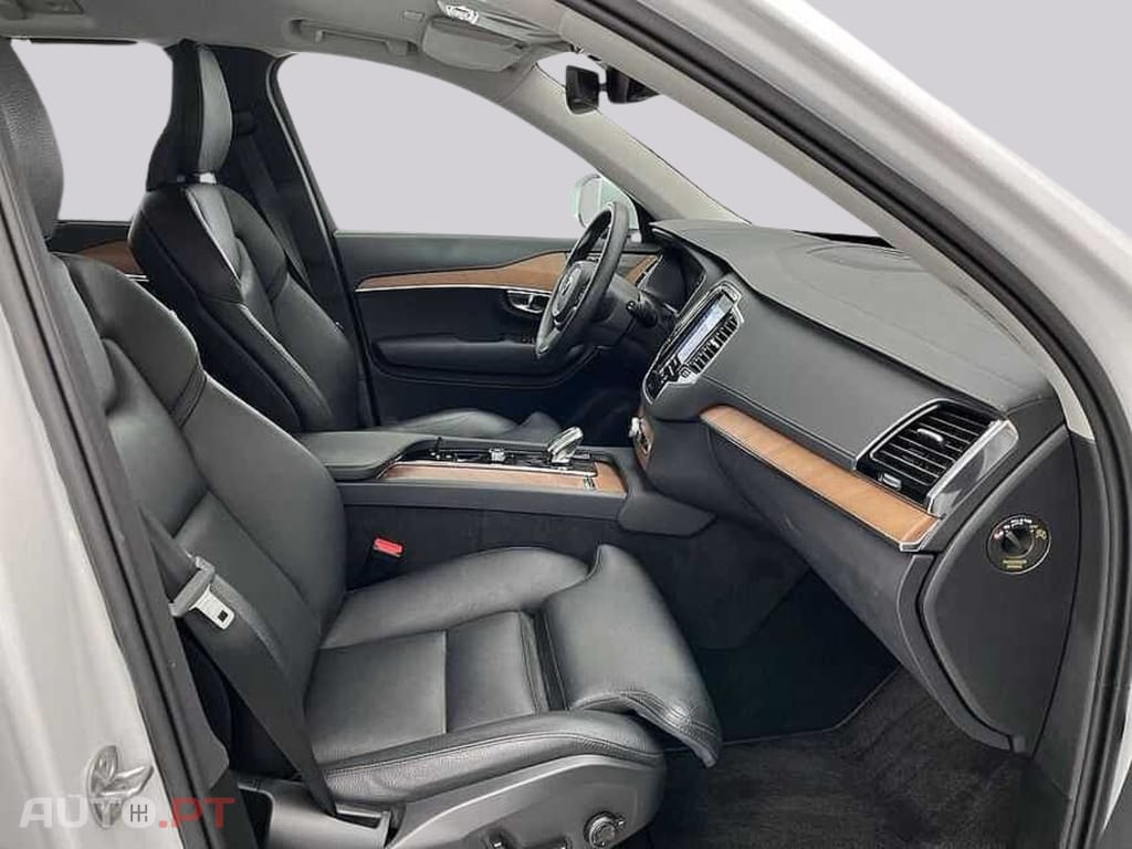 Volvo XC90 I.V.A DEDUTIVEL T8