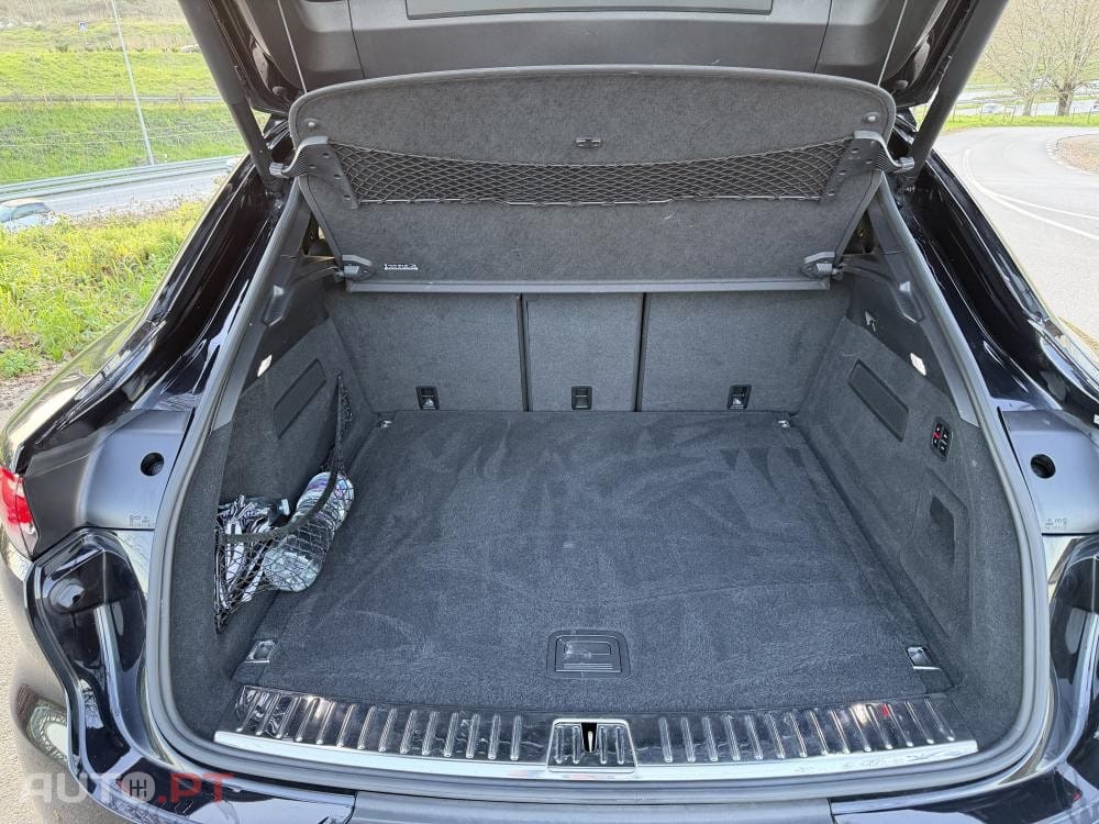 Porsche Cayenne E-Hybrid Platinum Edition