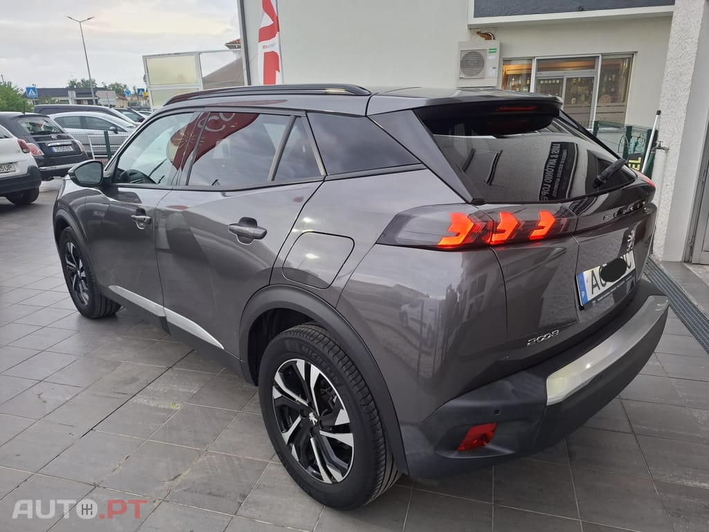 Peugeot 2008 1.2 PureTech Allure Pack