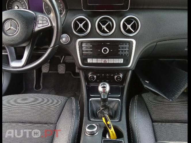 Mercedes-Benz 180 A180D