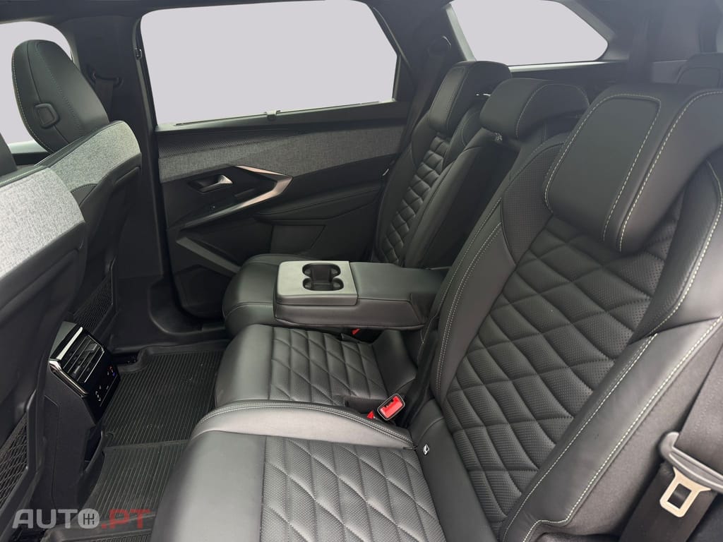 Peugeot E-5008 73 kWh GT