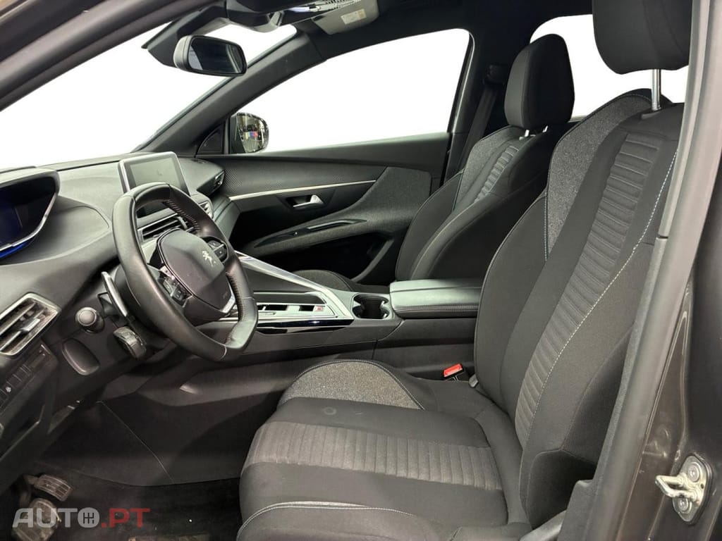 Peugeot 5008 1.2 PureTech Active Pack EAT8