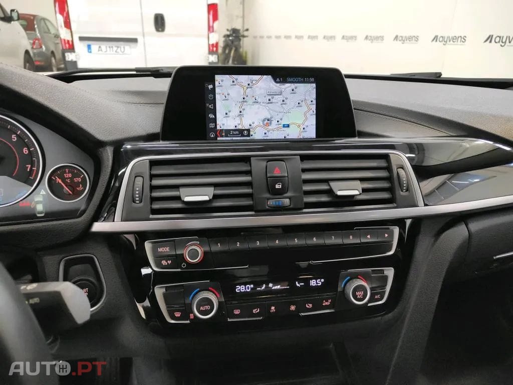 BMW 330 e iPerformance Line Sport