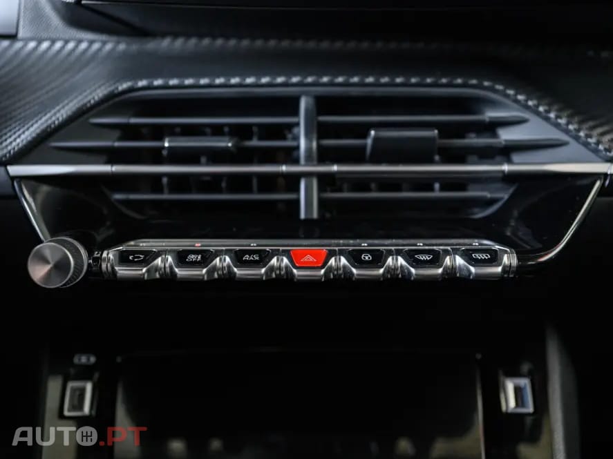 Peugeot 2008 1.2 PureTech Allure EAT8