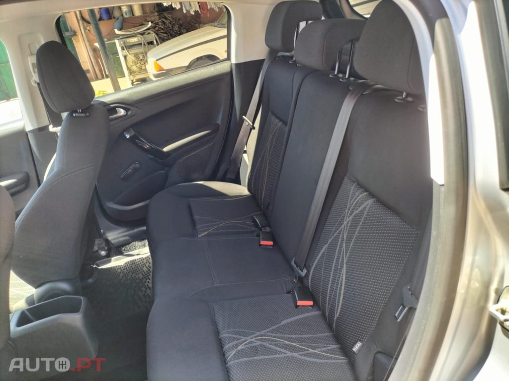 Peugeot 208 1.4 HDI