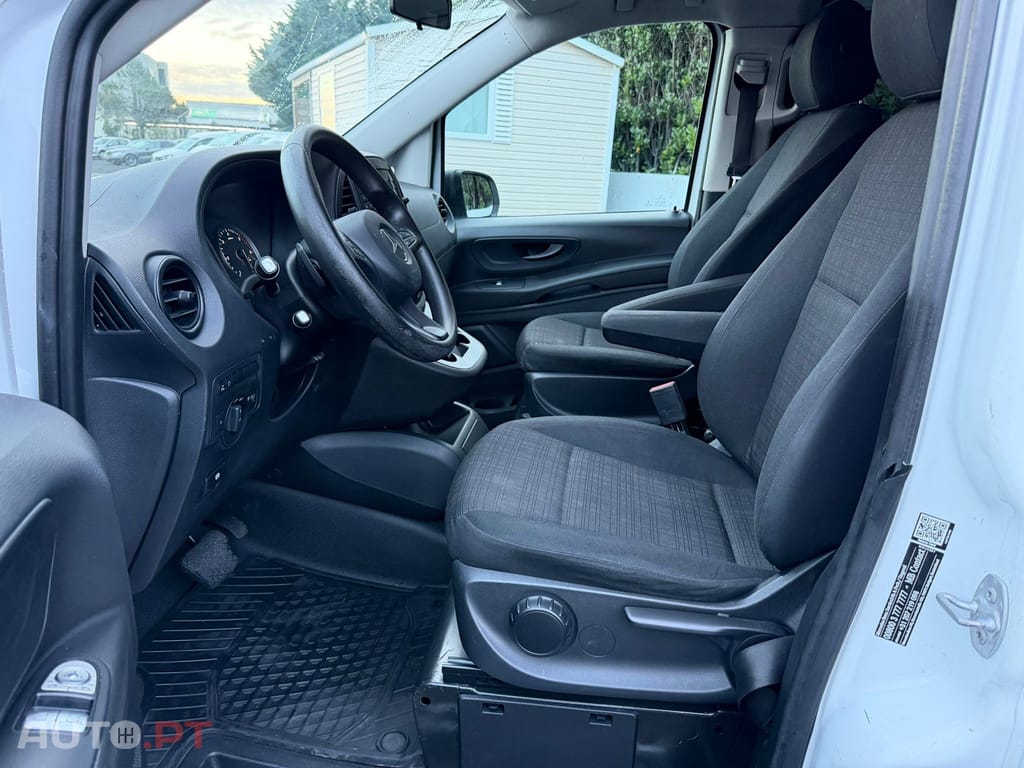 Mercedes-Benz Vito CDI PRO 8 LUGARES