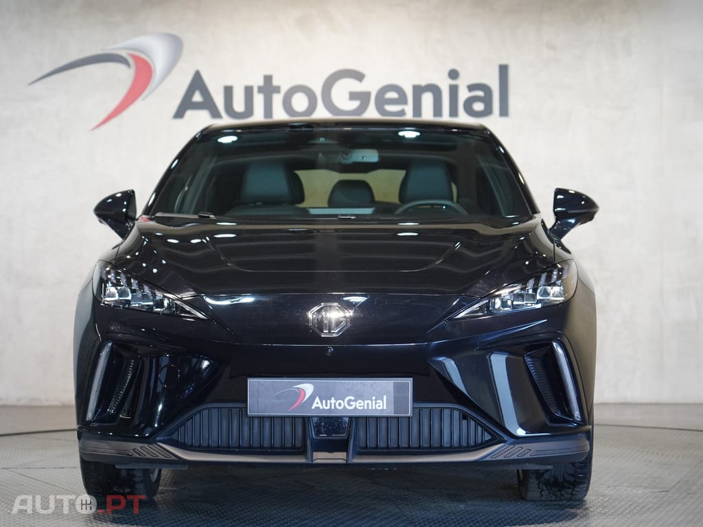 MG MG4 64 kWh Luxury