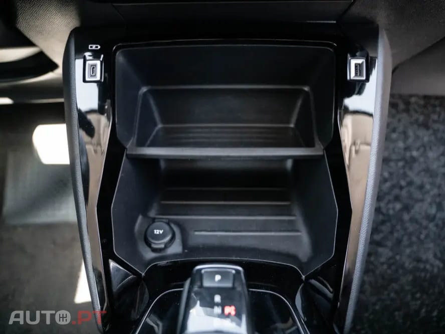 Peugeot E-208 50 kWh Active