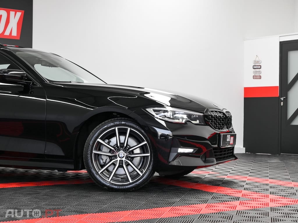 BMW 330 e Touring Line Sport Auto