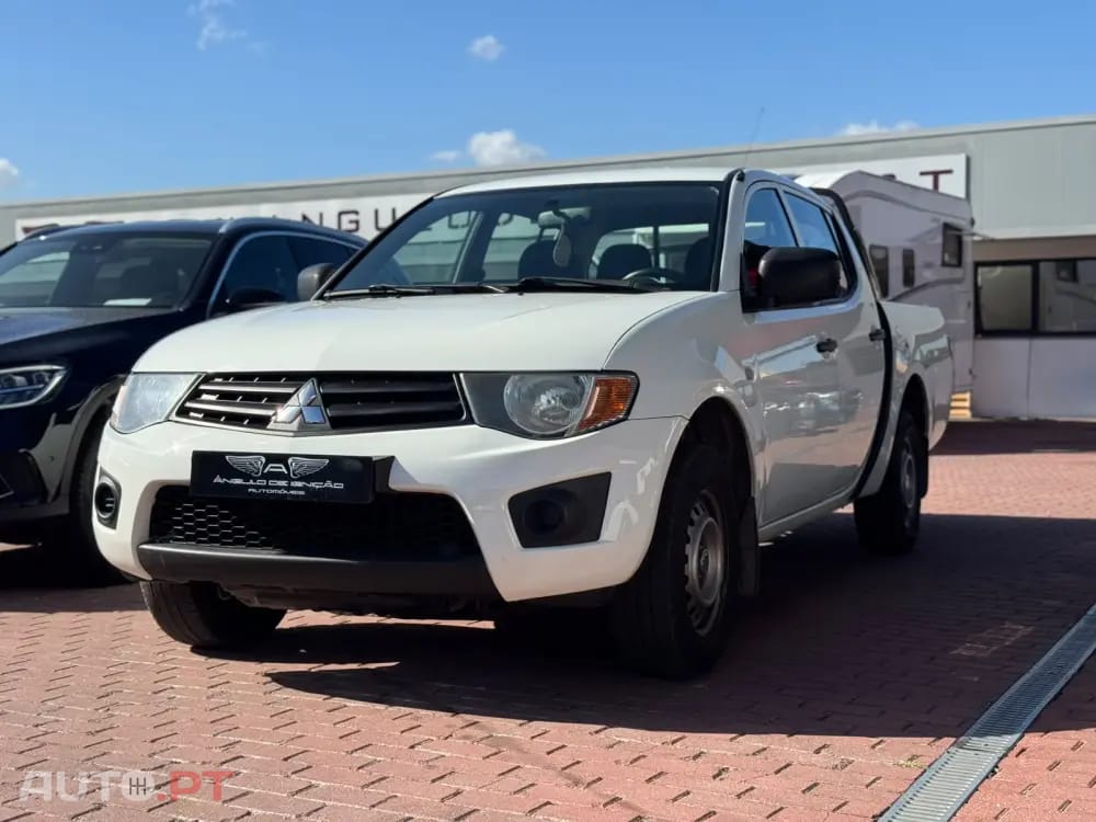 Mitsubishi L200 2.5 DI-D CD In.AC Low Rider 2WD