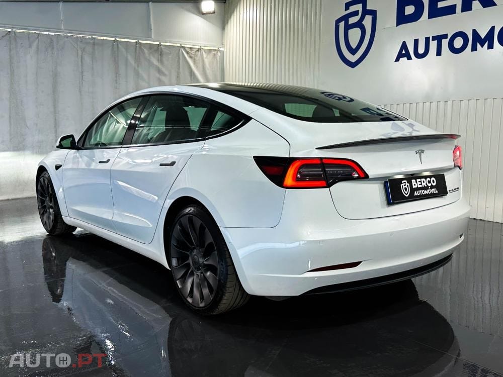 Tesla Model 3 Performance AWD