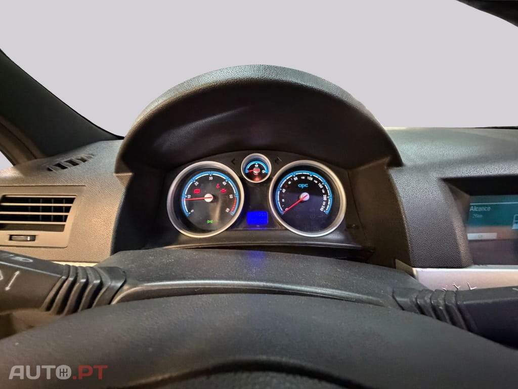Opel Astra GTC 1.7d 