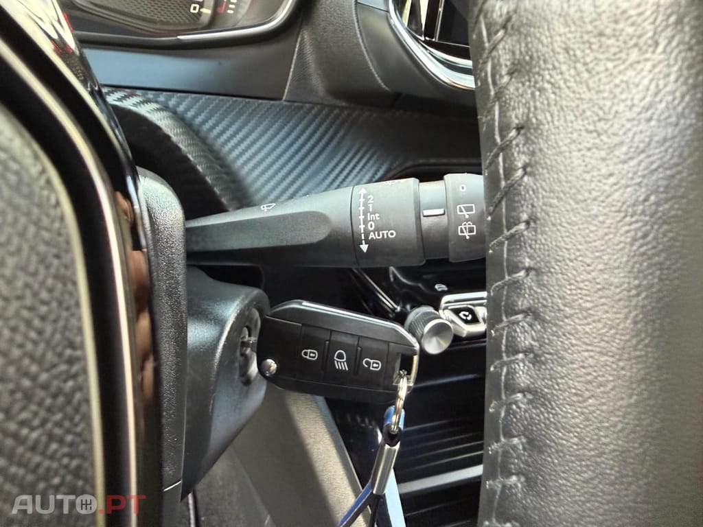 Peugeot 2008 1.2 PureTech Style