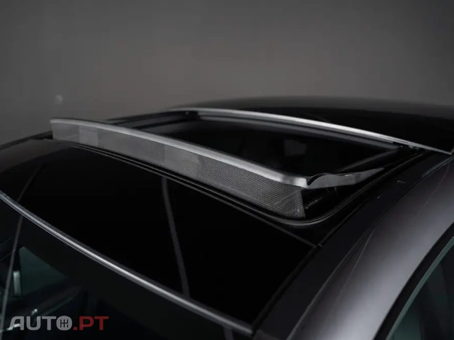 Mercedes-Benz CLA 250 e Shooting Brake AMG Line — fotografia 13