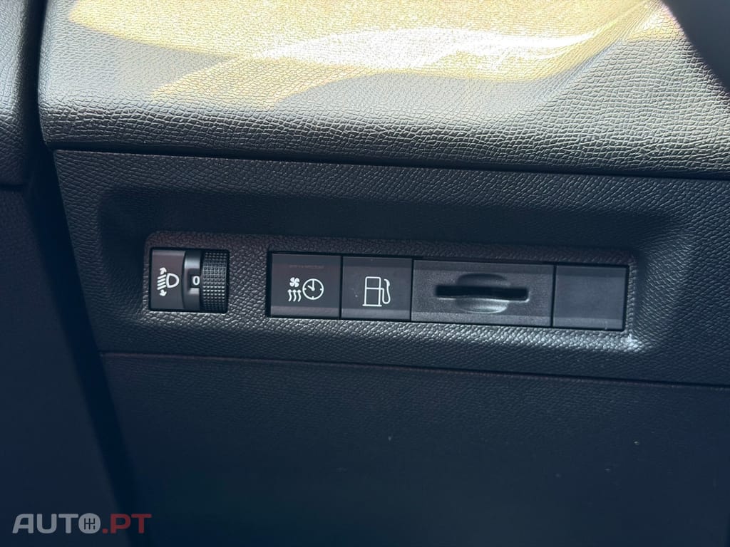 Peugeot 308 SW 1.6 Hybrid Allure Pack e-EAT8