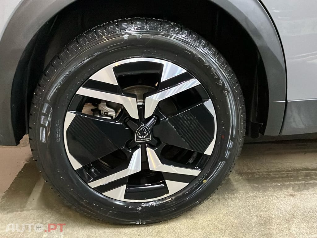 Peugeot E-2008 50 kWh GT