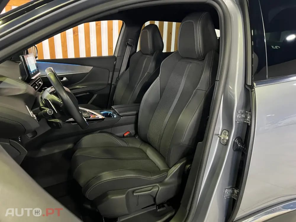 Peugeot 3008 1.6 Hybrid GT Pack e-EAT8