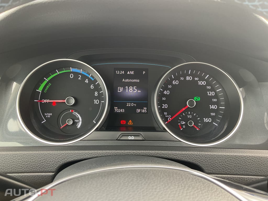 Volkswagen e-Golf Outro