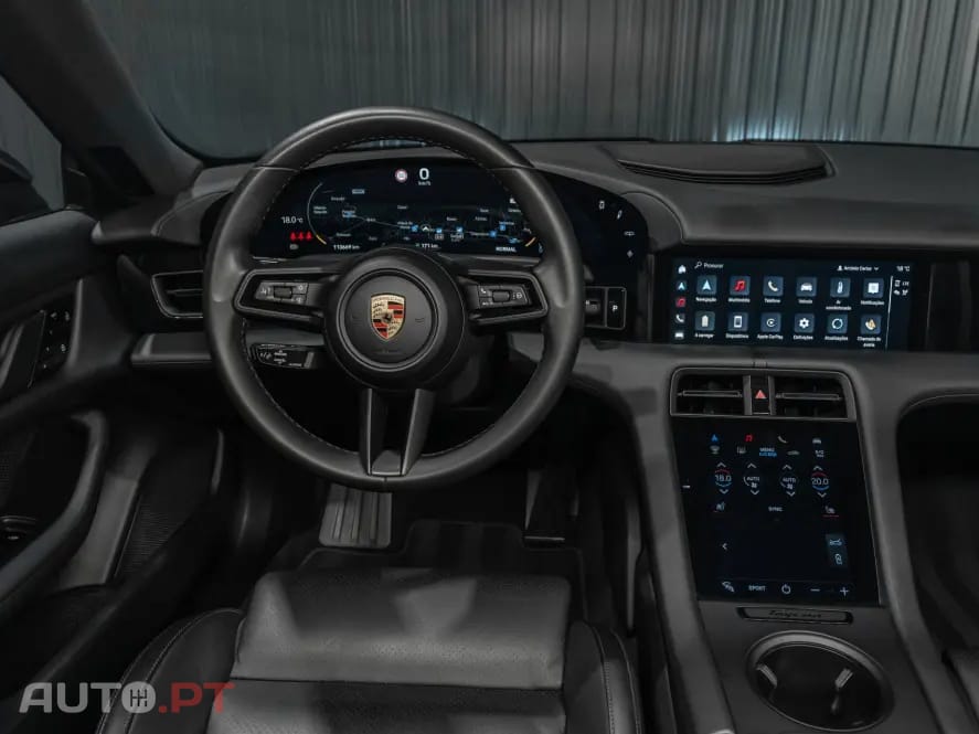 Porsche Taycan 4