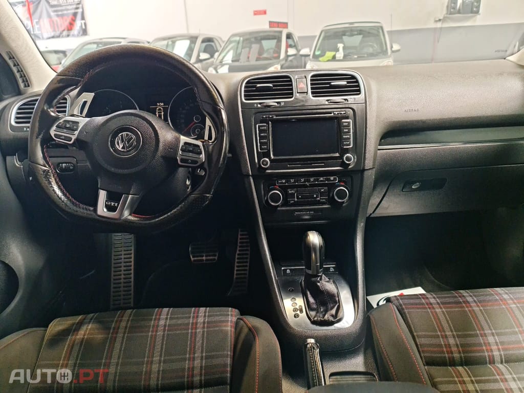 Volkswagen Golf 1.6 TDi GPS Edition DSG