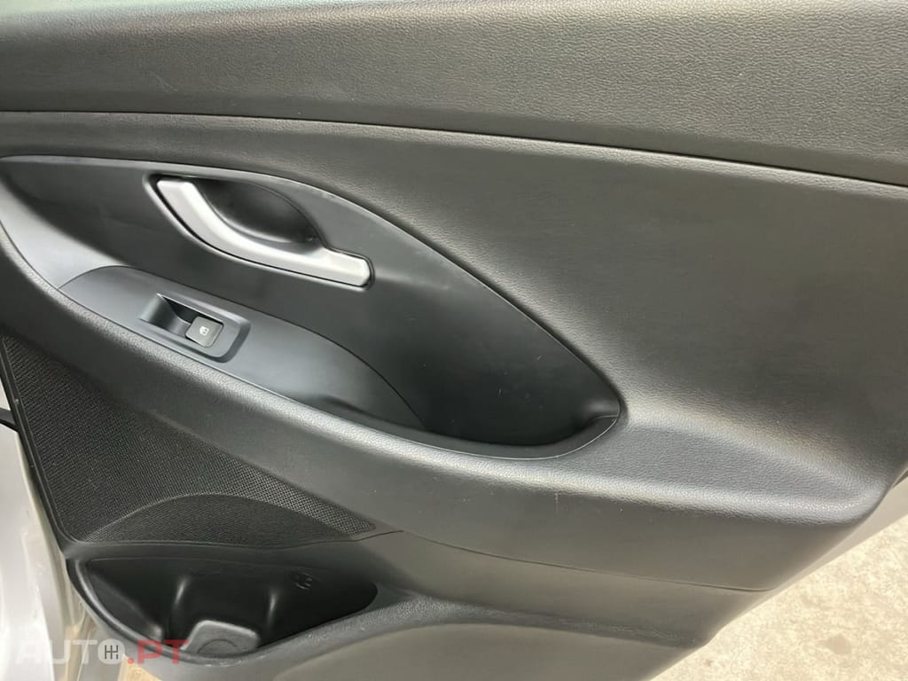 Hyundai i30 CW 1.6 CRDI 110 COMFORT PLUS