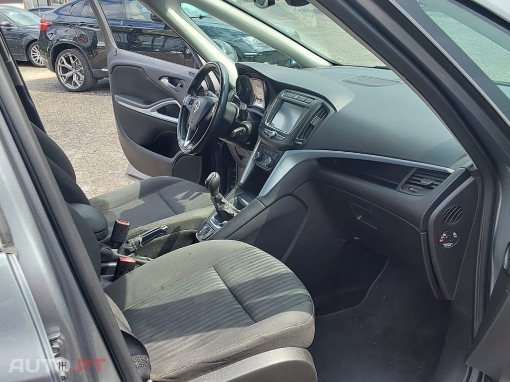 Opel Zafira 1.6 CDTi Cosmo