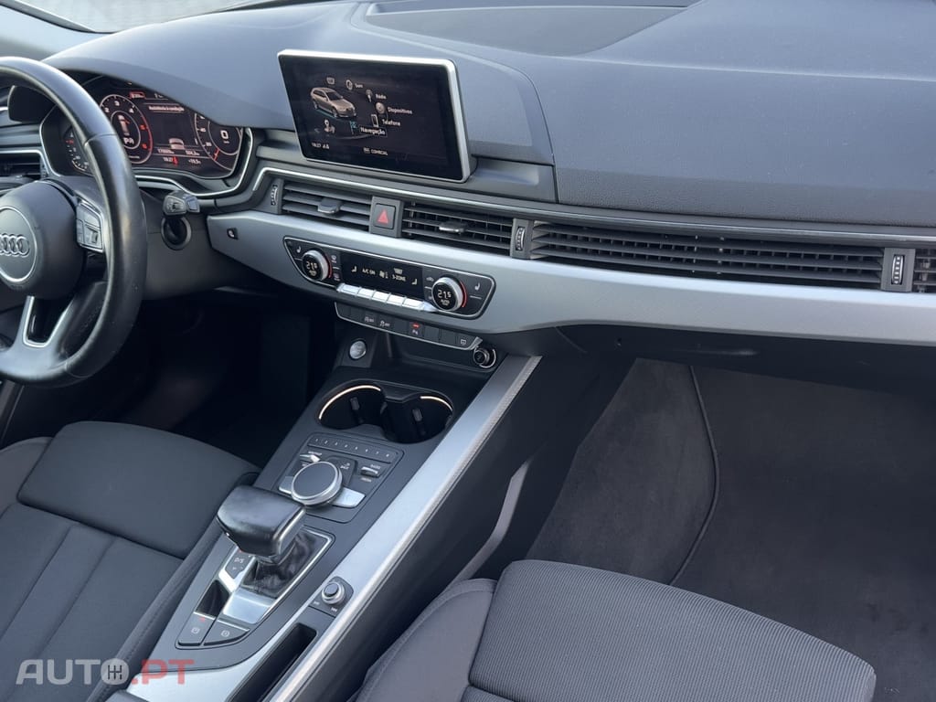 Audi A4 Avant 2.0 TDi S-Line Matrix