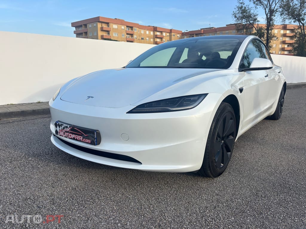 Tesla Model 3 Standard Range Plus RWD