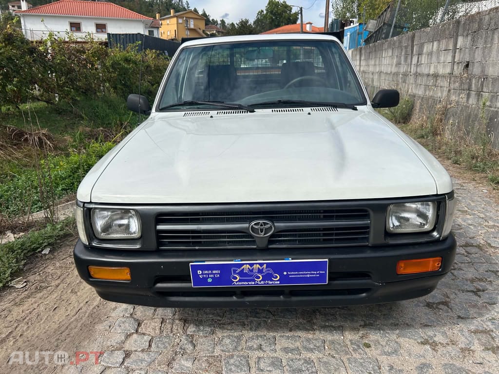 Toyota Hilux 2.4D 3Lugares