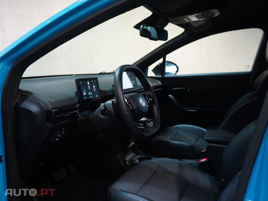 MG MG4 64 kWh Luxury