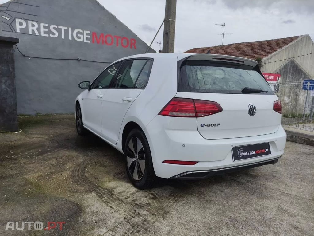 Volkswagen e-Golf Cockpit Virtual