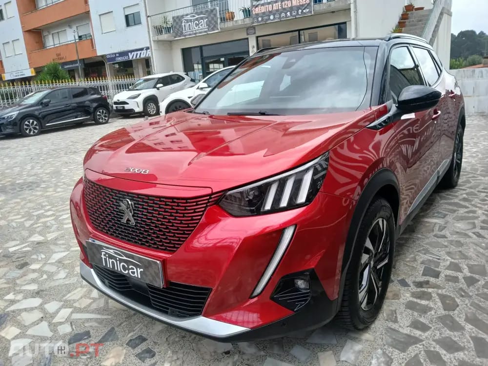 Peugeot E-2008 GT