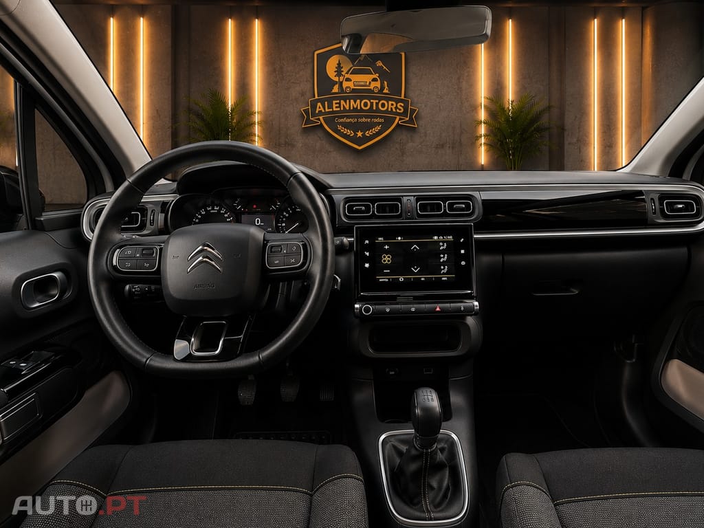 Citroën C3 1.2 PureTech Shine — fotografia 17