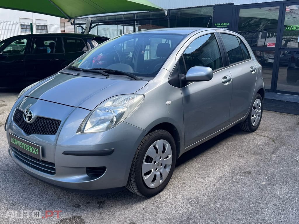 Toyota Yaris 1.0 VVT-i AC