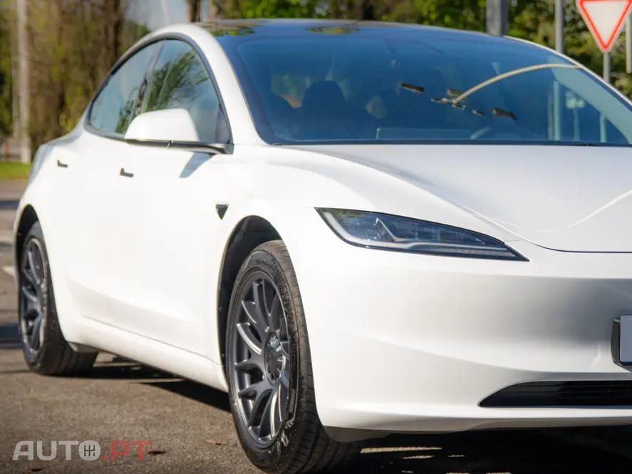 Tesla Model 3 Tração Traseira Premium
