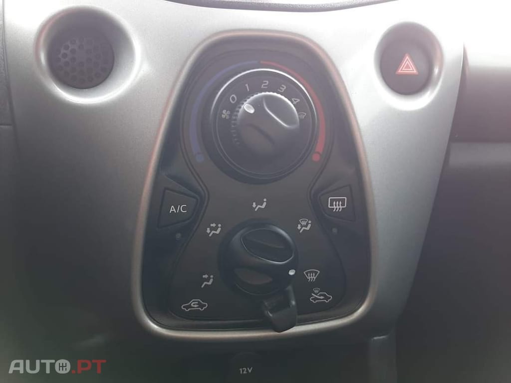 Peugeot 108 1.2 PureTech Top! Allure