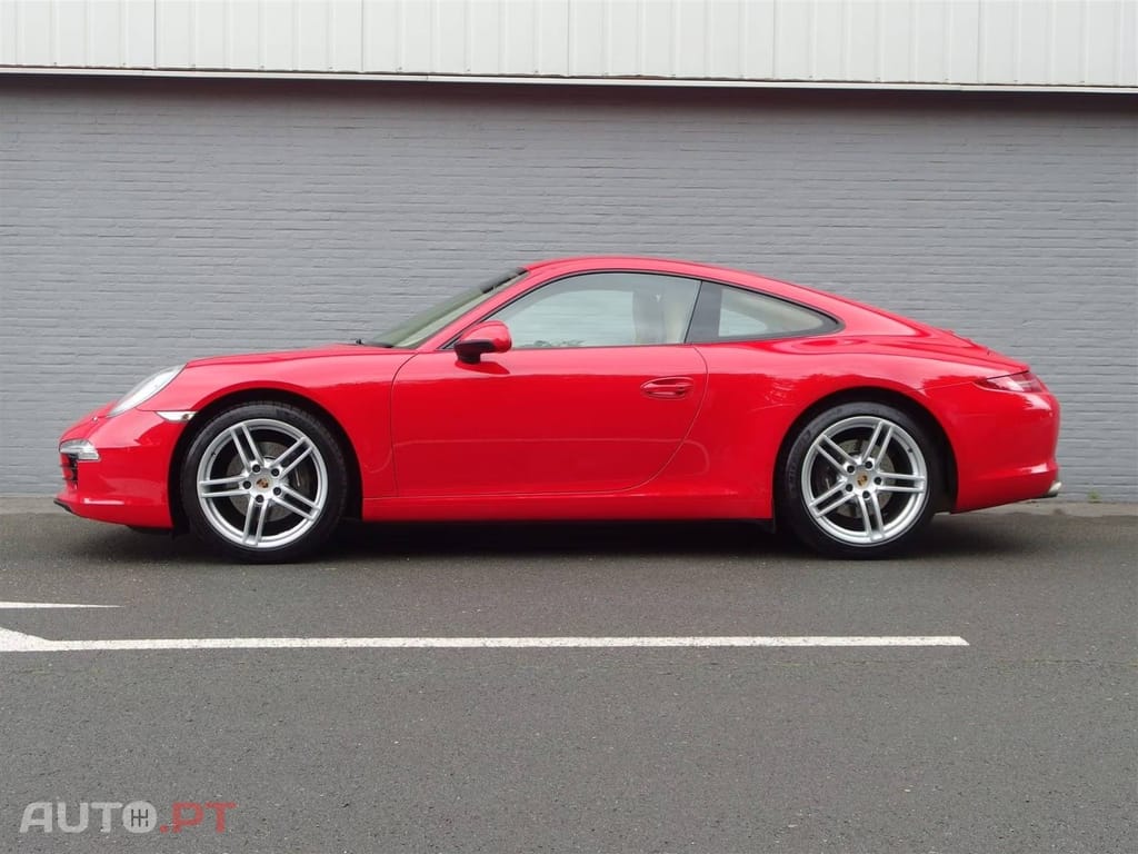 Porsche 911 Carrera