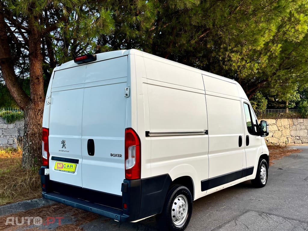 Peugeot Boxer Seminova