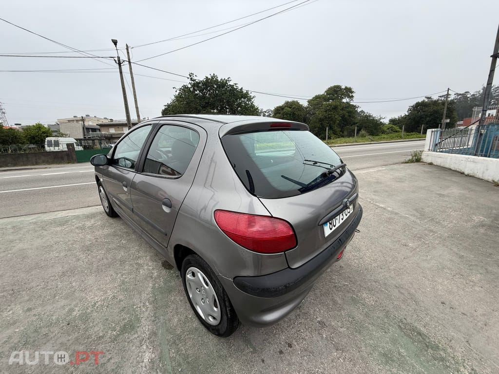 Peugeot 206 1.1 XR