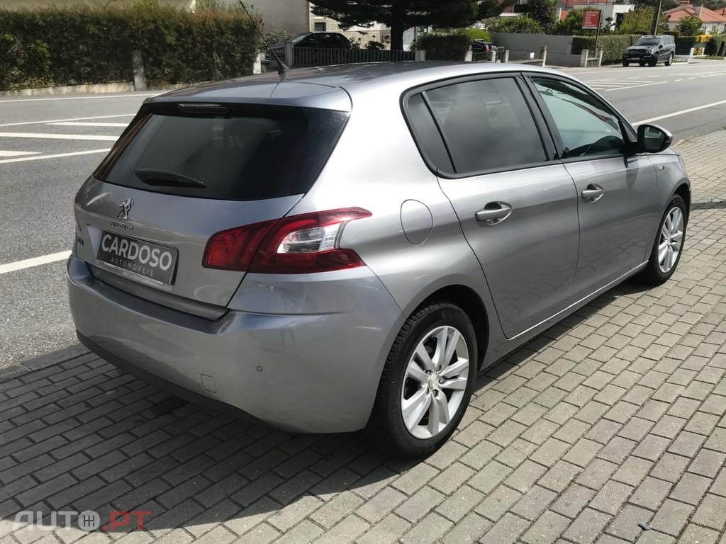 Peugeot 308 PureTech 130 Stop & Start Style