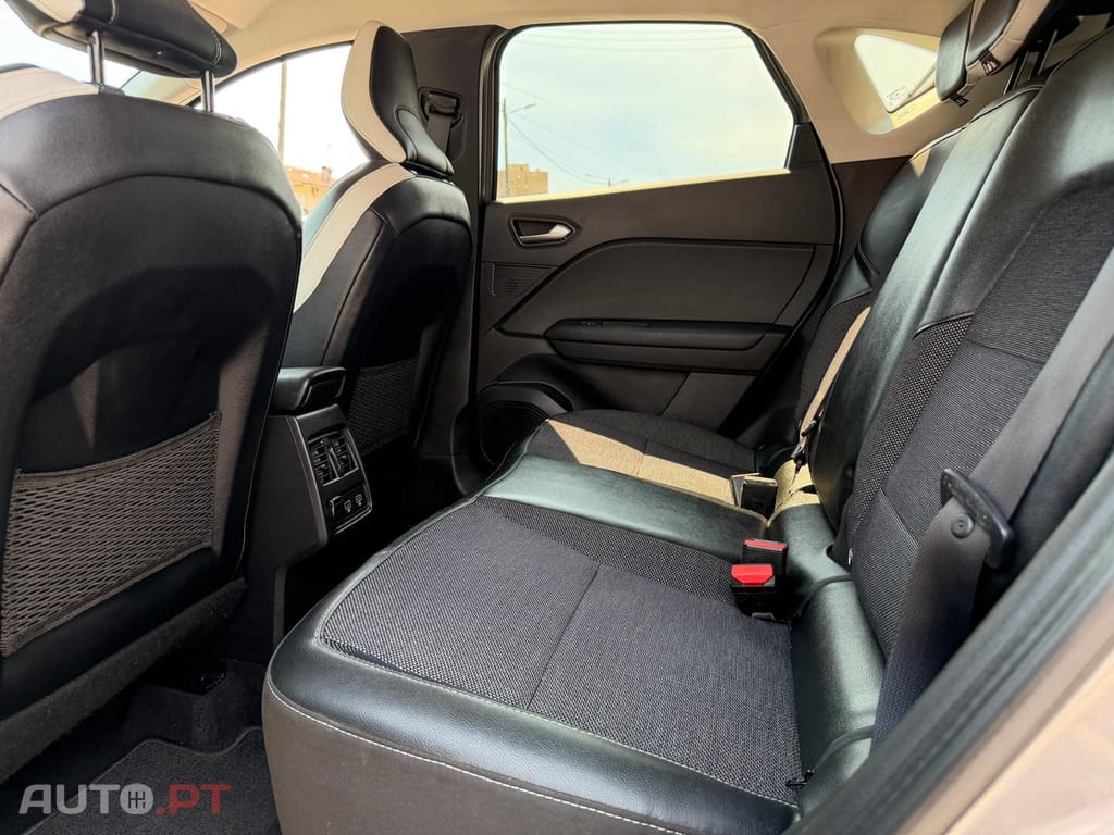 Renault Captur 1.0 TCe Intens