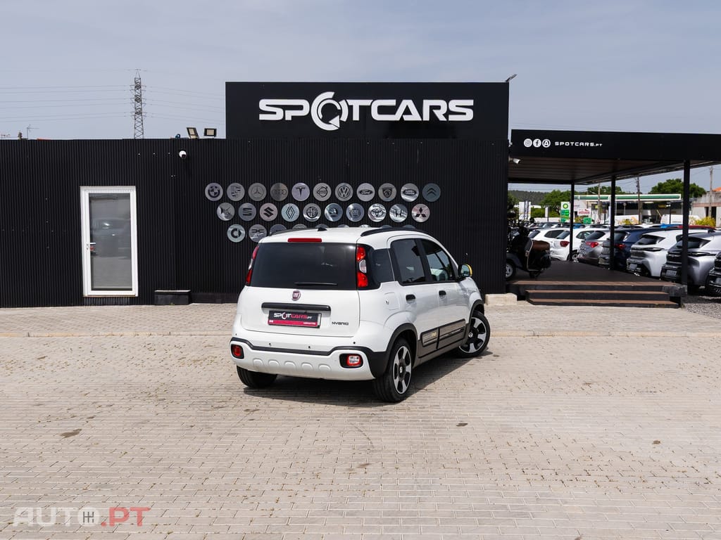Fiat Panda Pandina 1.0 Hybrid Icon