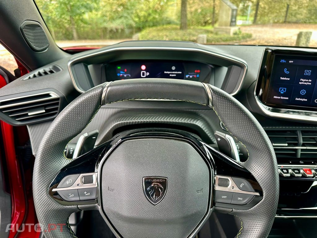 Peugeot 2008 1.2 PureTech GT Pack EAT8