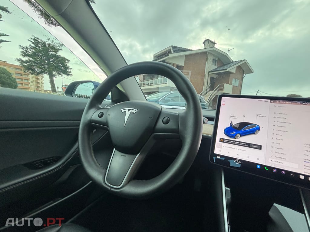 Tesla Model 3 Standard Range Plus RWD